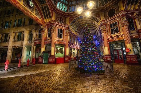 London at Christmas Worldschool Hub